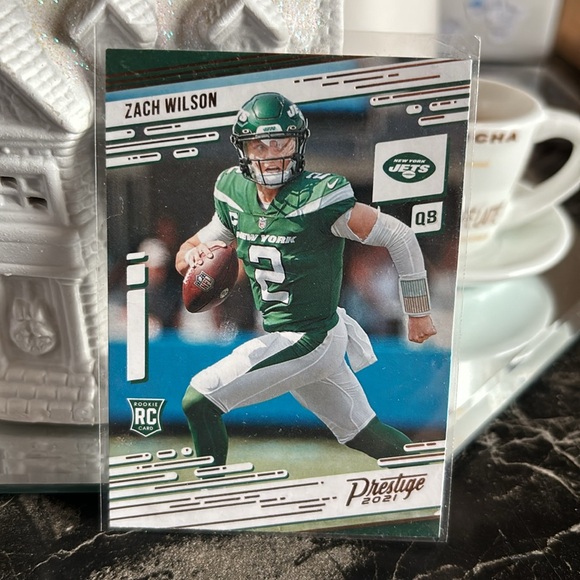 4 Zach Wilson Sport Cards - Picture 4 of 4